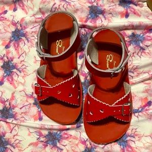 Red, Sun-San VGUC, size 11